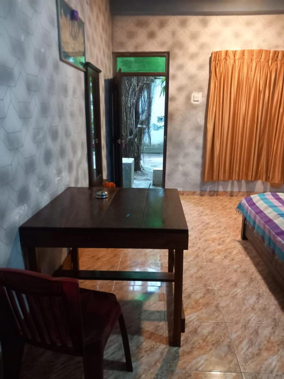 Suninn Hostel And Surf School Weligama Ngoại thất bức ảnh